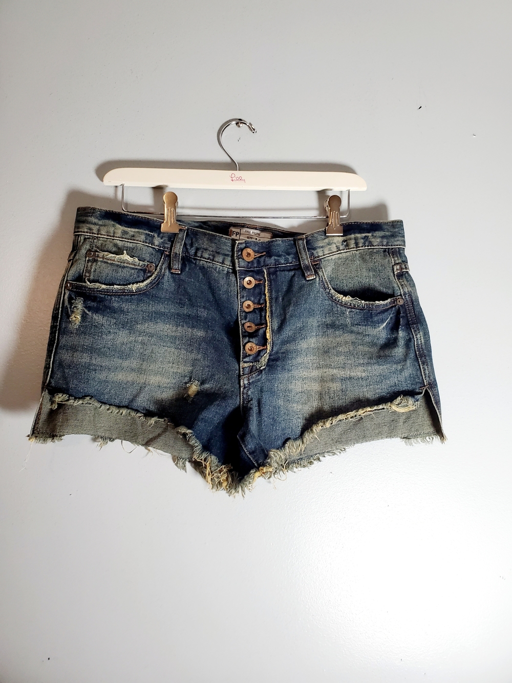 FREE PEOPLE Button Fly Distressed Denim Shorts Boho Festival Beach W29 - Picture 2 of 11